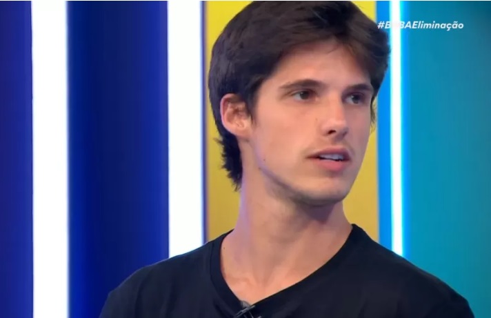 Gabriel, ex-dupla de Paula na Casa de Vidro, não declara apoio para sister no paredão