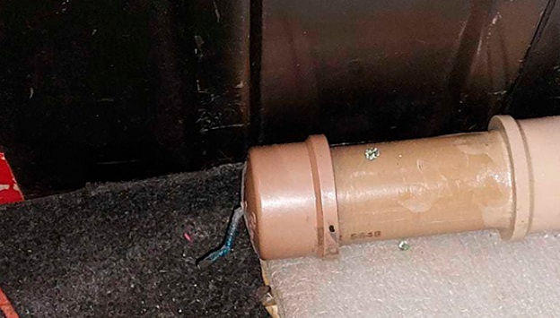 Polícia encontra explosivo dentro de carro roubado em Manaus