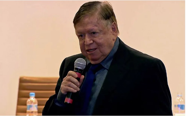 Ex-diretor da Globo, Boni é internado nos EUA após sofrer infarto durante voo