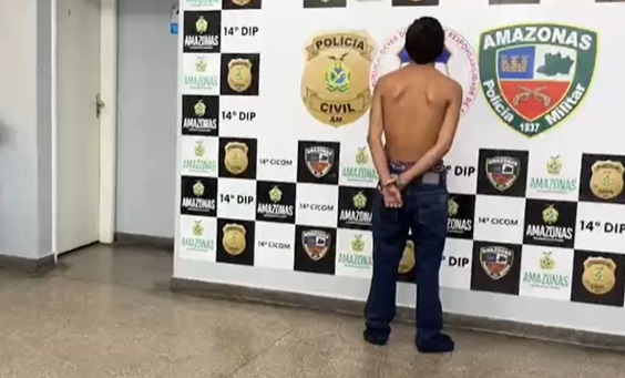 Suspeito de assalto é preso após cair de moto ao tentar fugir da polícia em Manaus