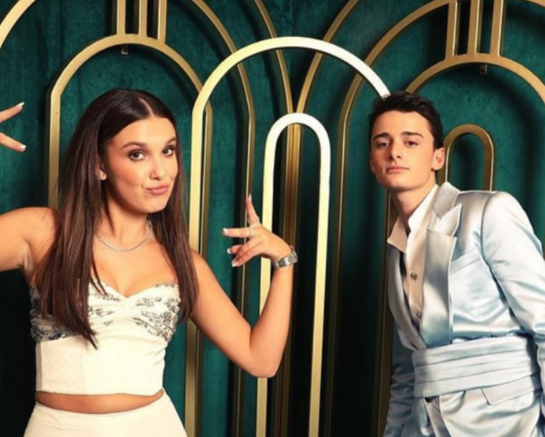 Millie Bobby Brown e Noah Schnapp surgem dançando funk brasileiro nos bastidores de Stranger Things