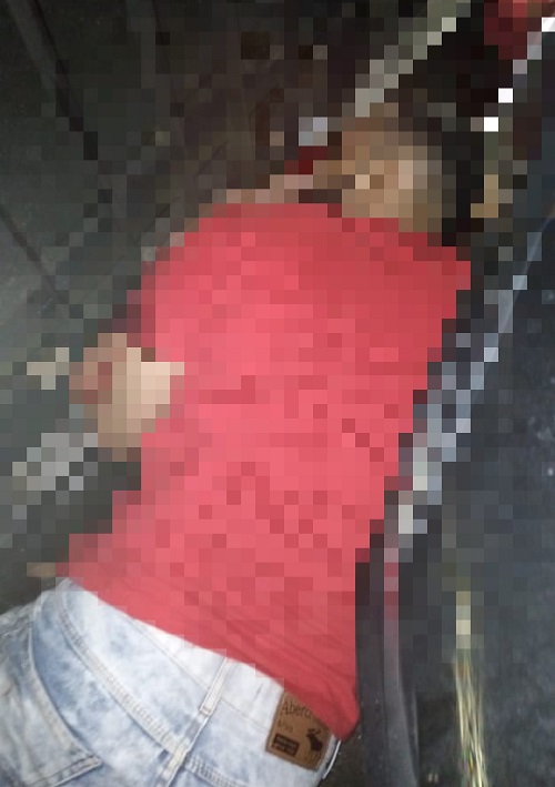 Vídeos mostram dupla assassinada no Natal dentro de carro em Manaus