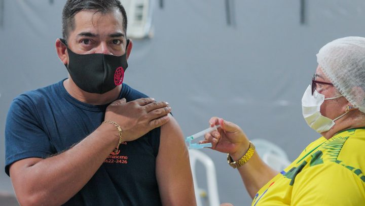 Cerca de 108.835 pessoas ainda não tomaram 1ª dose de vacina contra Covid em Manaus