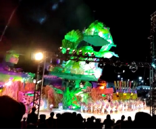 Festival de Cirandas de Manacapuru é suspenso após alegoria despencar durante apresentação