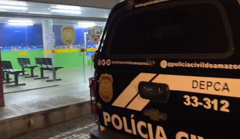 Adolescente se joga de carro para escapar de ser estuprada por pastor em Manaus
