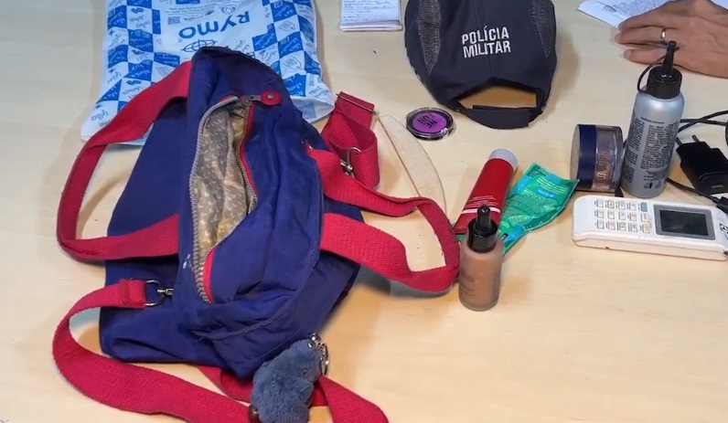 Dupla é presa e suspeito é espancado após assalto a ônibus 008 em Manaus