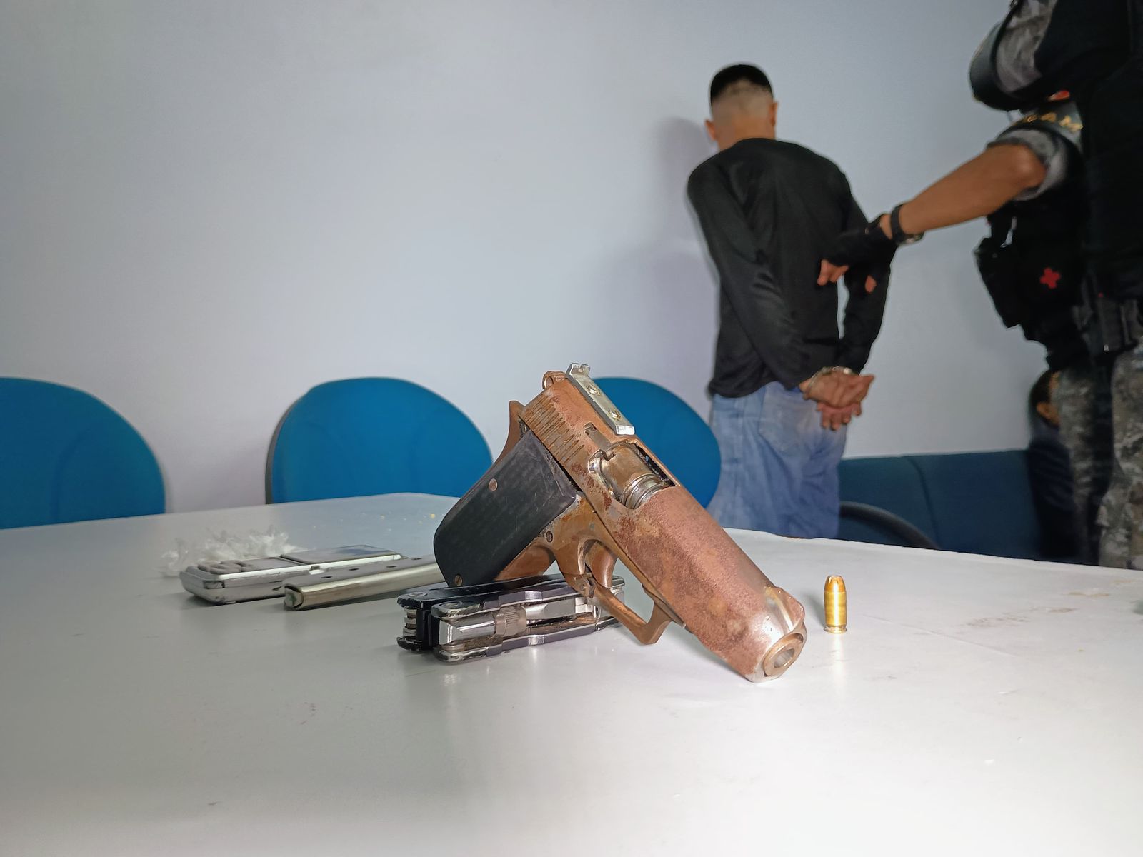 Riquelmi é preso com arma e drogas após denúncias de tráfico no Braga Mendes