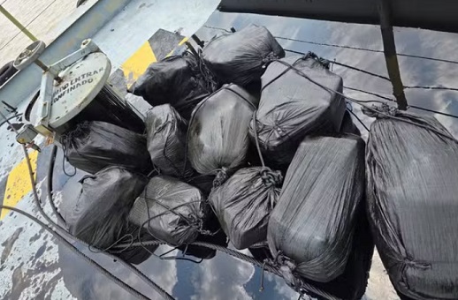 Polícia encontra quase 650 kg de cocaína escondidos em tanques de petróleo em Codajás