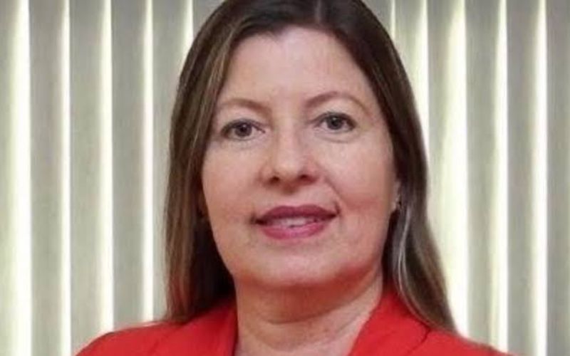 Jornalista Cláudia Tavares morre aos 61 anos