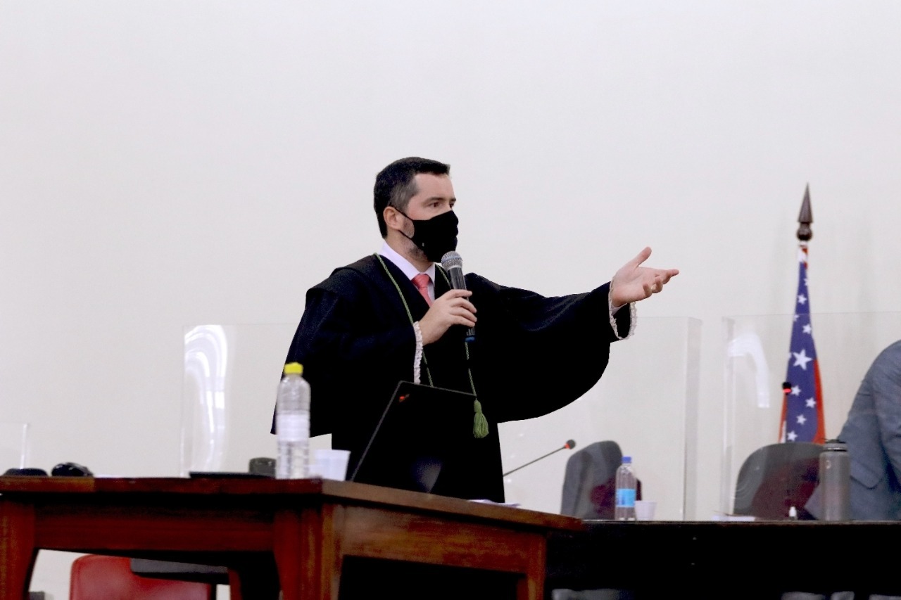 Presos após reconhecimento facial, quatro homens são inocentados por assassinato em Manaus