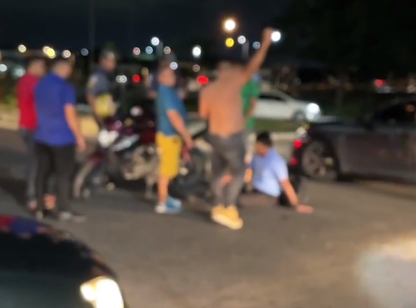 Motorista avança cruzamento e atropela motociclista em Manaus