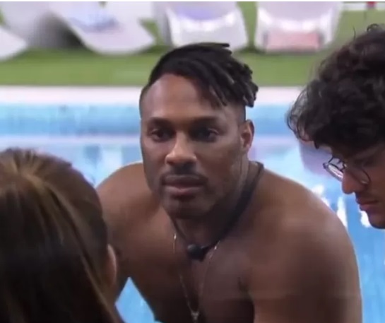 BBB23: Gil do Vigor rebate Fred Nicácio após ser chamado de 'bicha caricata'