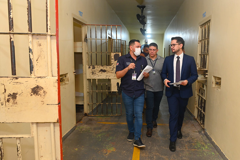 Justiça inspeciona presídio para averiguar situação dos detentos LGBTQIA+ no Amazonas