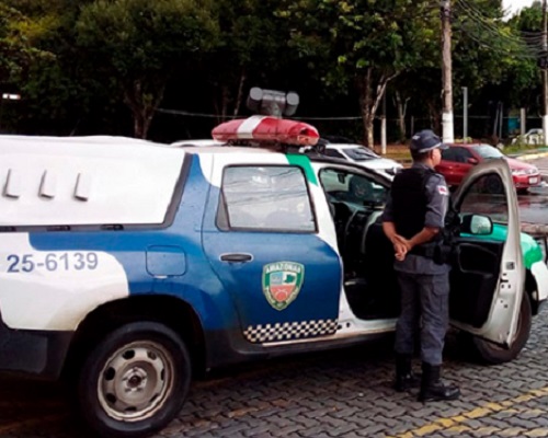 Casal é preso ao furtar objetos de loja no Centro de Manaus