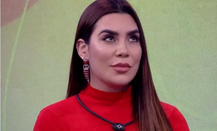 Naiara Azevedo resgata tuíte de Paula e comemora eliminação de sister: 'lei do retorno'