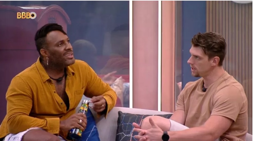 Vídeo: Cristian confronta Nicácio sobre religião: 'me senti meio mal'