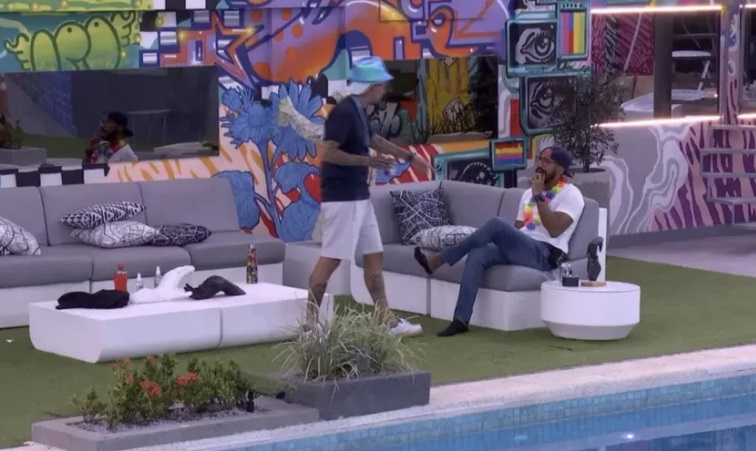 Ricardo desabafa sobre Domitila: 'Muita gente tira ela de louca'