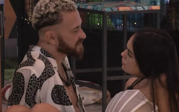 Fred Desimpedidos revela para Larissa que Nicácio será alvo do próximo paredão