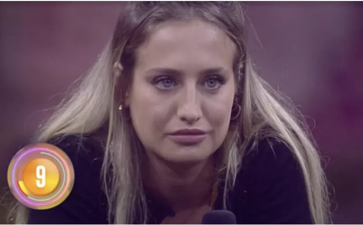 Bruna acusa Nicácio de querer sua expulsão após cotovelada em Amanda; vídeo