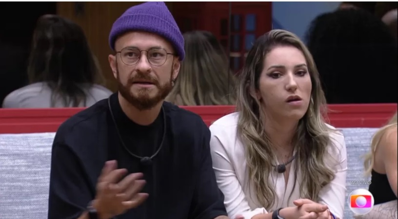 Tadeu dá esporro em Fred no jogo da discórdia; vídeo