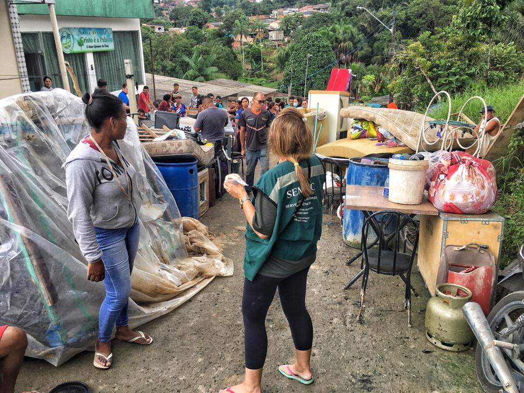 Governo Federal vai liberar recursos para famílias afetadas pelo deslizamento em Manaus