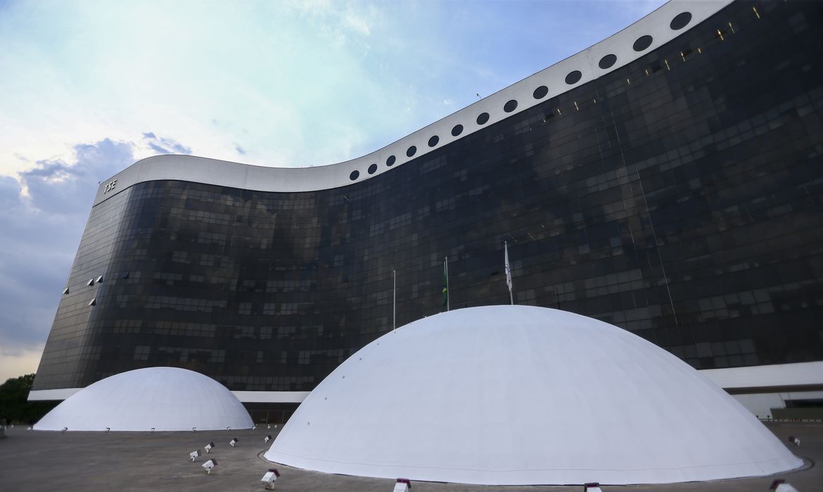 Relatório final das Forças Armadas não apontou fraude em urnas nas eleições 2022