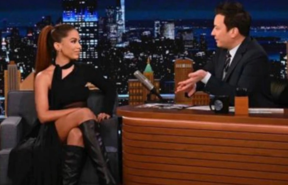Anitta participa de programa de Jimmy Fallon e diz que quer ‘buscar o impossível’