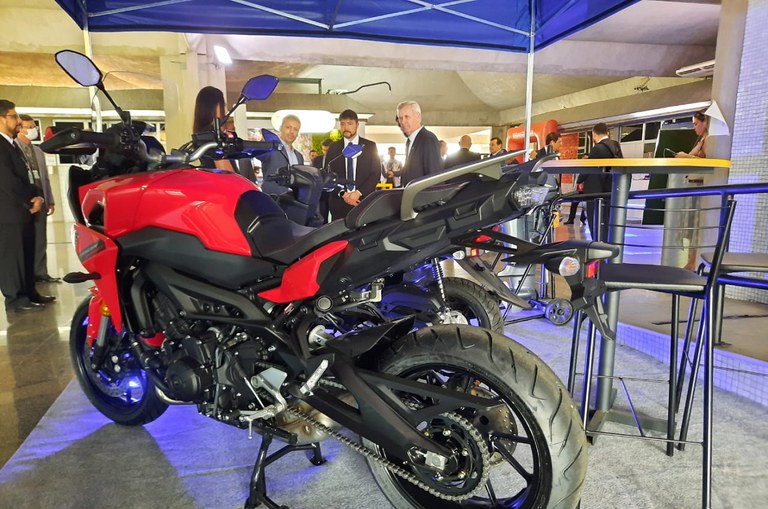 Empresas da Zona Franca fazem exposição de produtos durante reunião do Conselho da Suframa