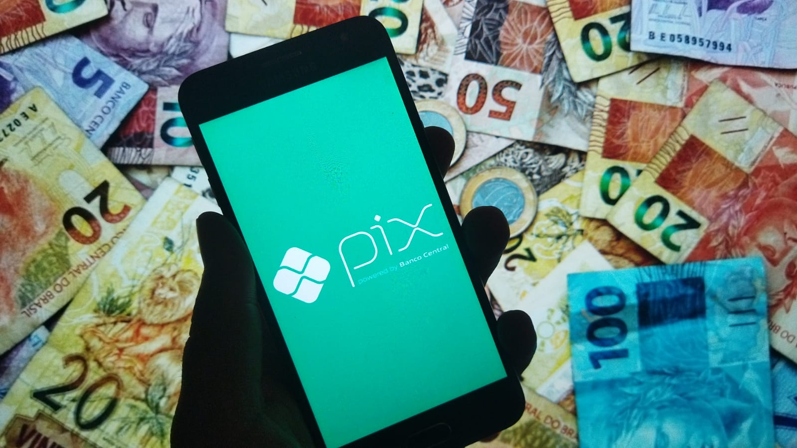 Suspeito de roubar empresa é rastreado através do Pix e acaba preso em Manaus