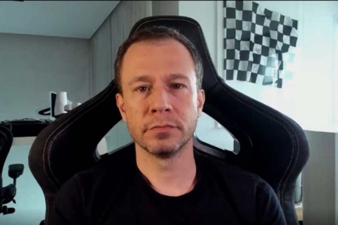 Após declarar torcida para Gabriel, Tiago Leifert é criticado na web