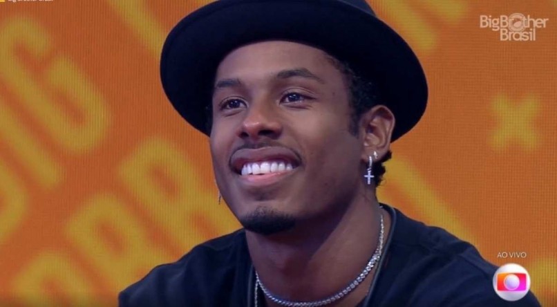 Vice-campeão do BBB 22, PA responde cantada de Anitta: 'Estamos aí'