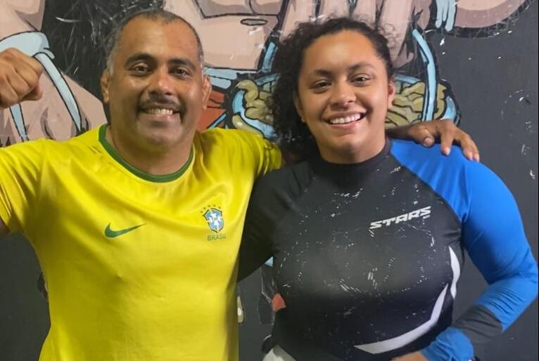 Amazonense se torna primeira mulher de Presidente Figueiredo a ser faixa preta na luta livre