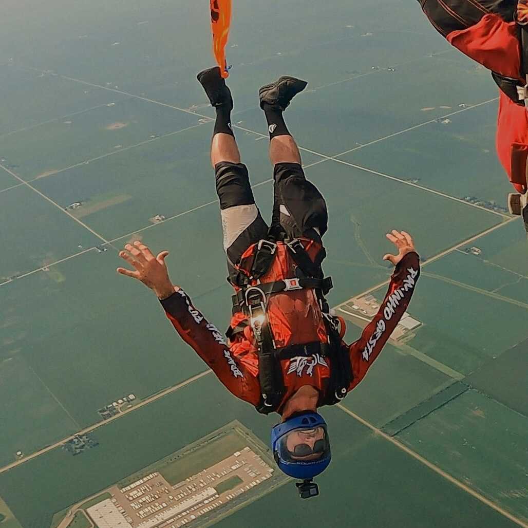 Paraquedista amazonense desmaiou e girou descontroladamente no ar antes de morrer em salto