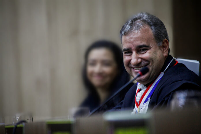 Justiça manda Via Marconi devolver dinheiro de cliente que comprou Fiat Toro com defeito em Manaus