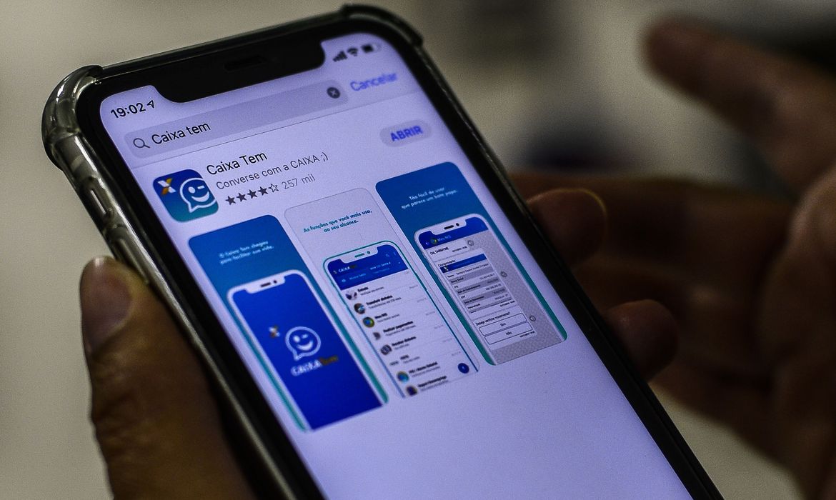 Nascidos em junho já podem atualizar dados no Caixa Tem
