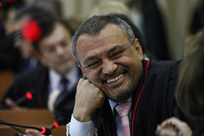 Não é possível aplicação da insignificância ao furto ante potencial ofensa na conduta