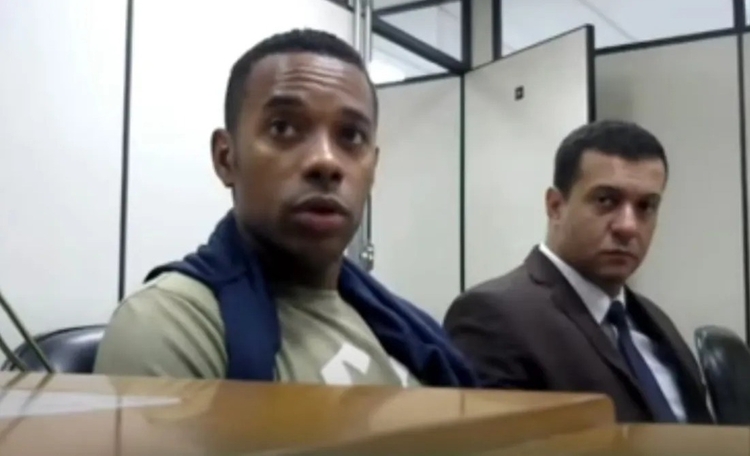 STF decide manter preso o ex-jogador Robinho