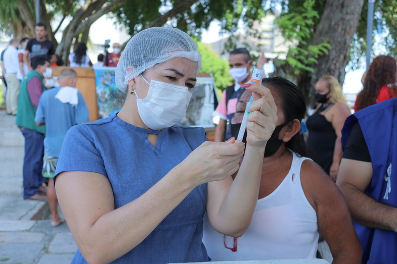Brasil tem 26% da população totalmente imunizada contra Covid-19
