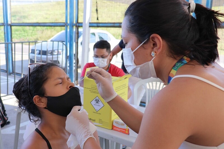 Amazonas registra 33 novos casos de Covid e 2 mortes pela doença em 24h