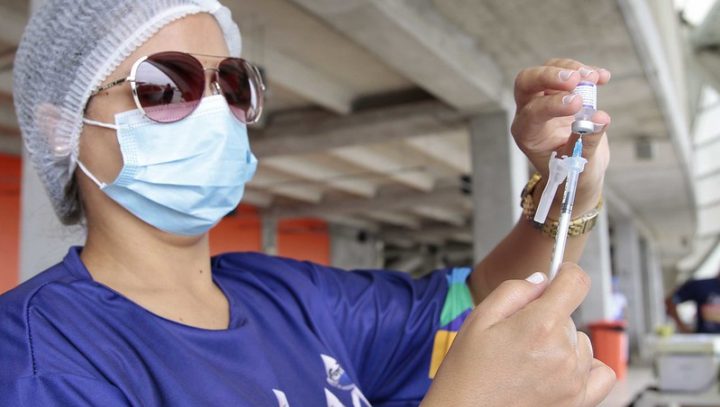 Vacinação contra a covid-19 em Manaus terá 52 postos de atendimento nesta semana