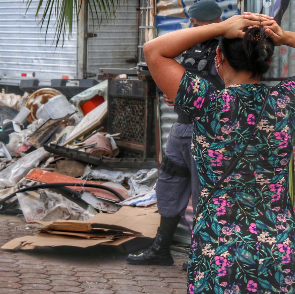 Bandidos matam motorista após confundi-lo com PM durante assalto em Manaus