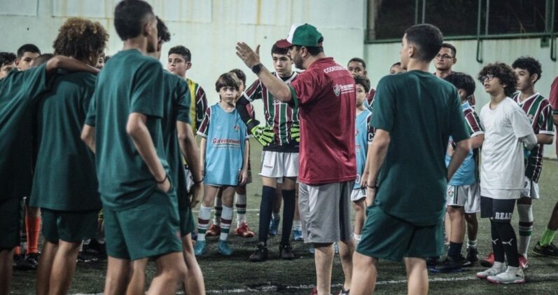 Escola de Futebol Guerreirinhos Manaus recebe equipe Sub-13 do Fluminense