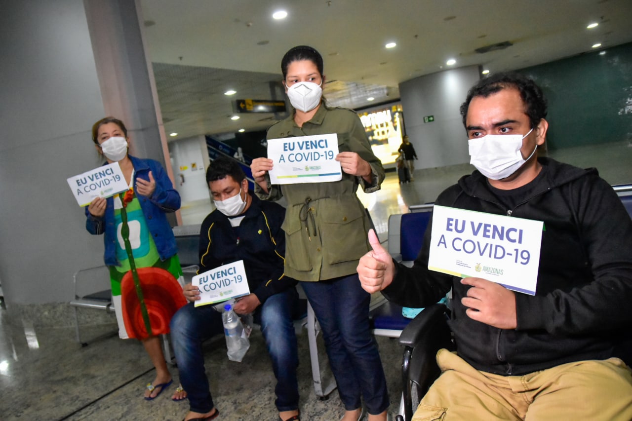 Covid-19: Nove vitoriosos voltam a Manaus após tratamento em outros estados