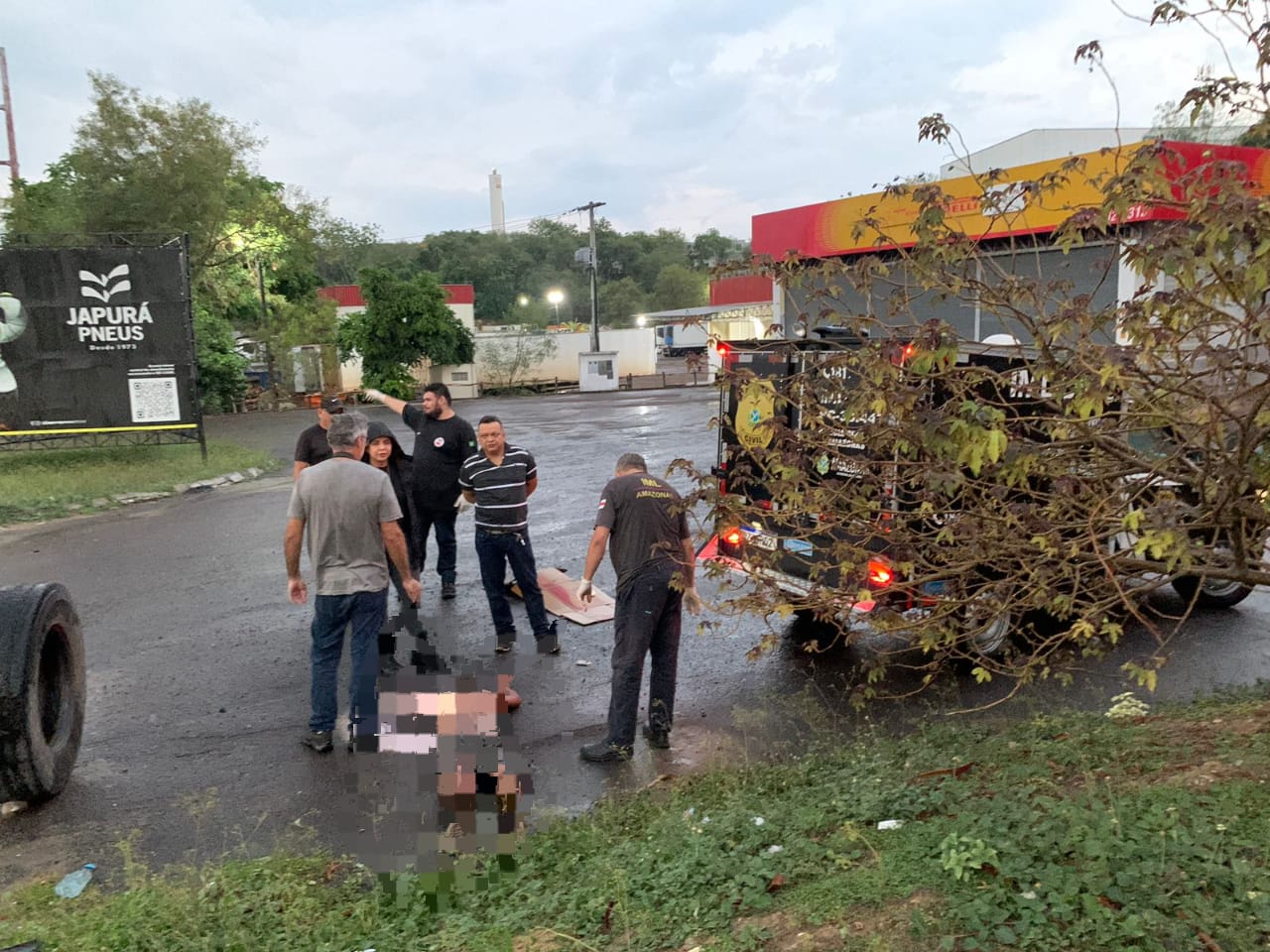 Homem morre após cair e bater a cabeça no asfalto em Manaus