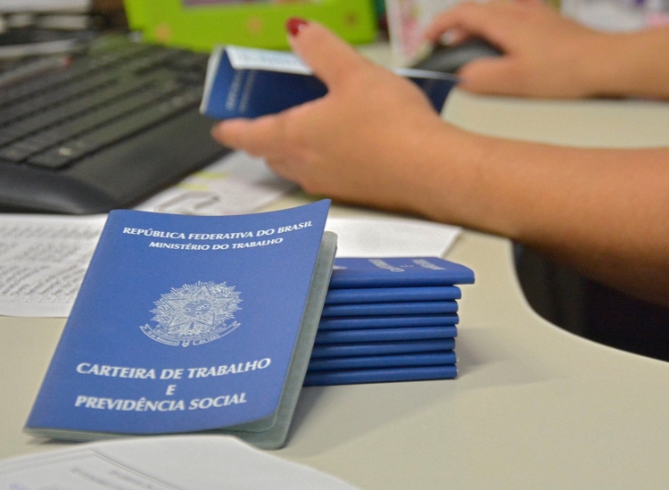 Balcão de empregos do Sine Amazonas tem 118 vagas de emprego para quinta-feira