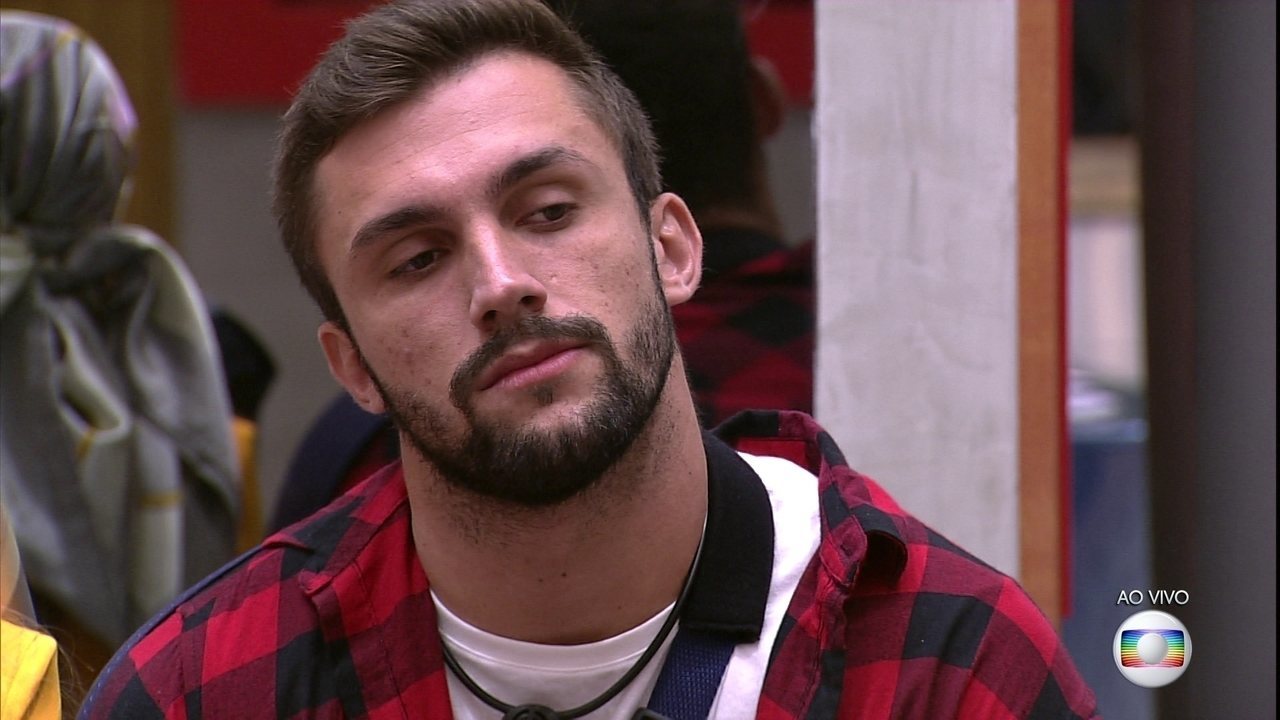 BBB21: Arthur é eliminado com 61,34 % dos votos