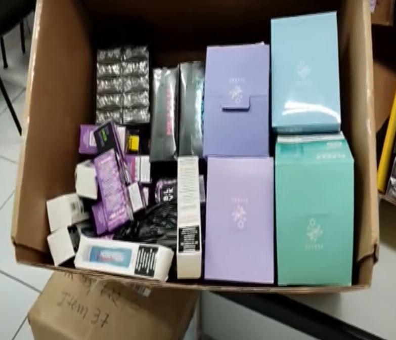 Receita apreende mais de 5 mil cigarros eletrônicos em encomendas dos Correios em Manaus