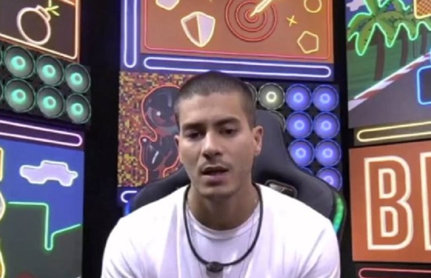 Em raio-X, Arthur detona atitude de PA, Scooby e DG: 'em nenhum momento pensaram em mim'