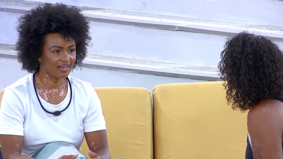 Natália conversa com Lina em noite de eliminação: 'Tive dúvidas da sua lealdade'