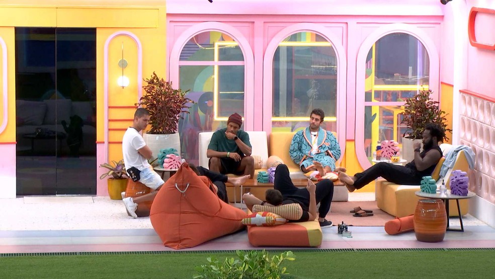 Arthur comenta sobre jogo da discórdia: 'Pode ter alguma coisa a ver com o paredão'